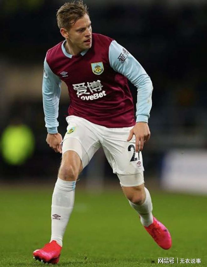 壹号娱乐app安装包含布莱顿国际比赛日完成体检；志在荷甲名次提升；管理层满意；年轻球员得到机会的词条